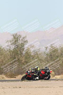 media/Oct-30-2025-Racers Edge (Thu) [[dabbdaf680]]/3-B Group/Session 5 (Turn 6)/